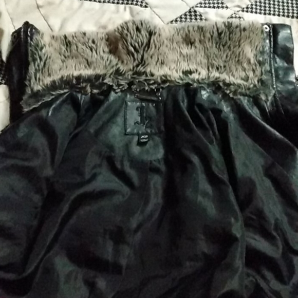 Leather jacket - Picture 4 of 4